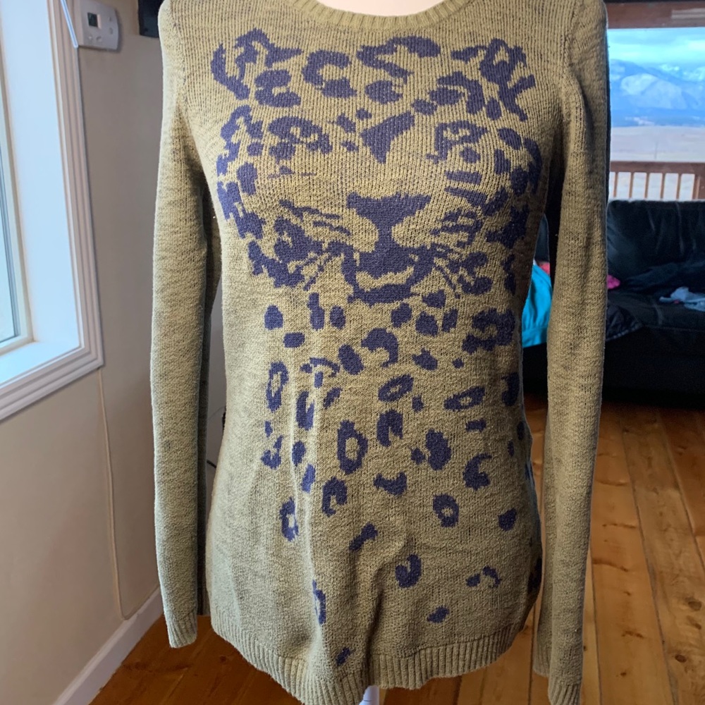 Tiger sweater